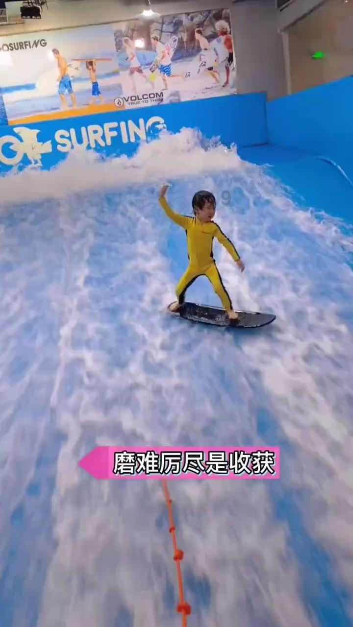 小猫钓鱼游戏龙王版有船