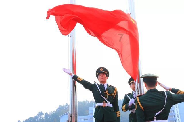 《黑土无言》:黑土地上的众生相,刑侦剧下的时代情怀